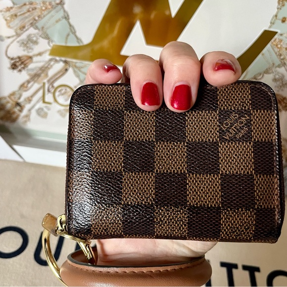 Louis Vuitton Damier Ebene Compact LV Zippy Wallet Wristlet - Picture 9 of 16